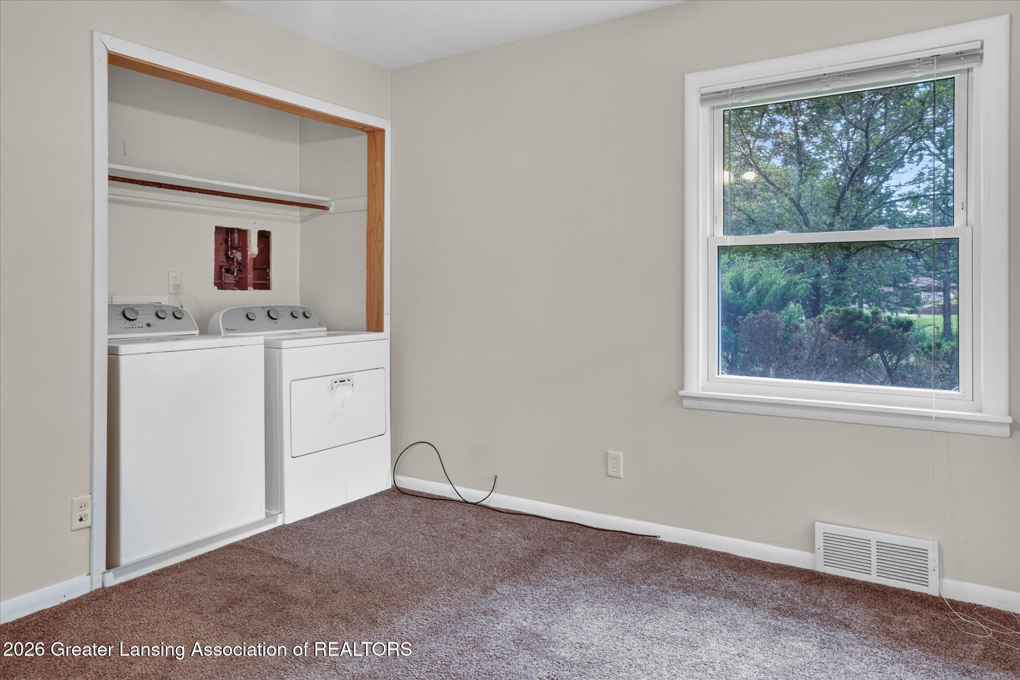 12419 East Greenfield Road Lansing, MI 48917 - Photo 34 of 46 34-12419-E-Greenfield-Rd-Lansing-WindowS