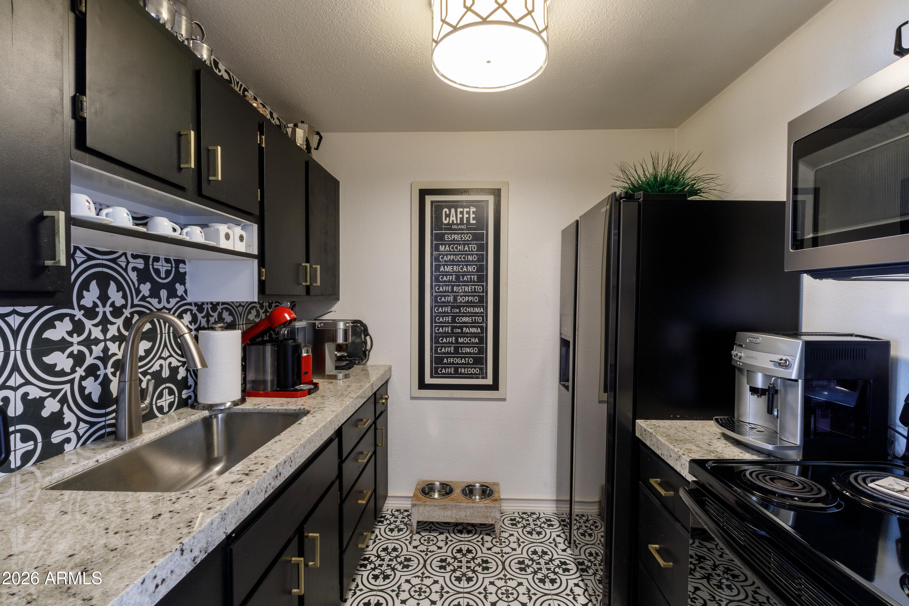 4833 North 38th Street Phoenix, AZ 85018 - Photo 34 of 64 4833 N 38th St-45