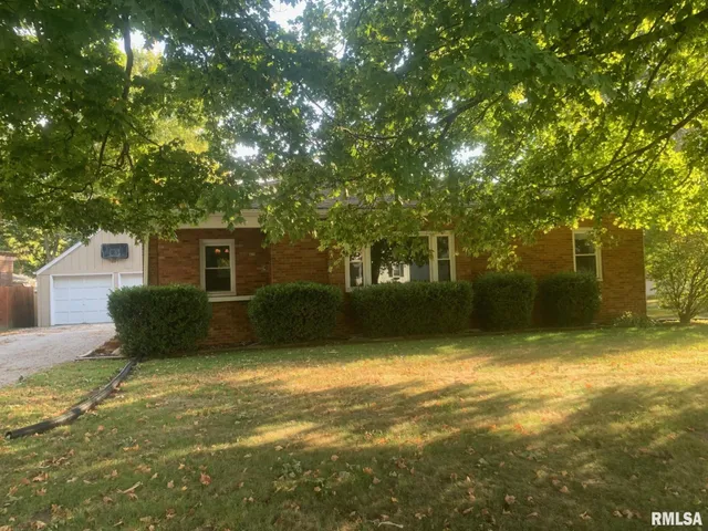 $150,000 | 419 West Lincoln Street, Edinburg, IL 62531