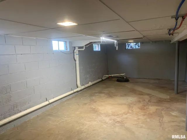 $150,000 | 419 West Lincoln Street, Edinburg, IL 62531