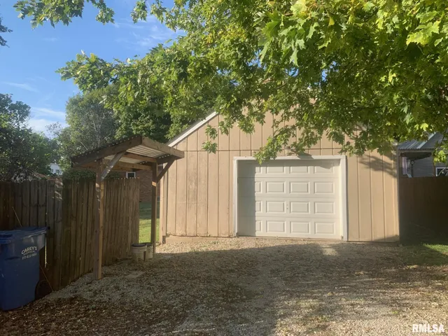 $150,000 | 419 West Lincoln Street, Edinburg, IL 62531