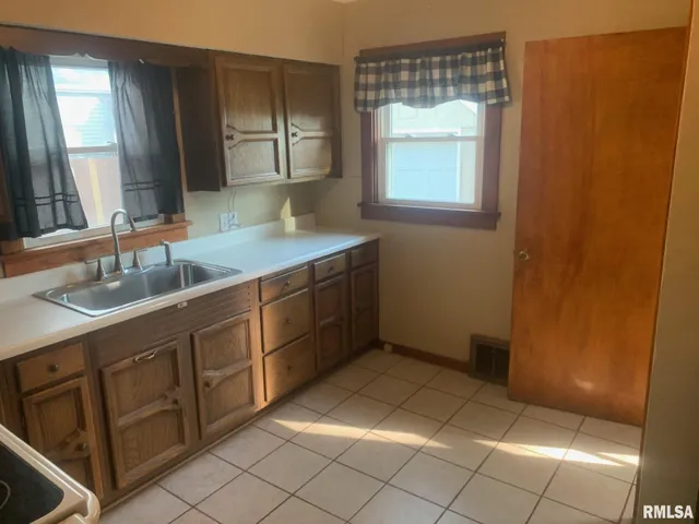 $150,000 | 419 West Lincoln Street, Edinburg, IL 62531