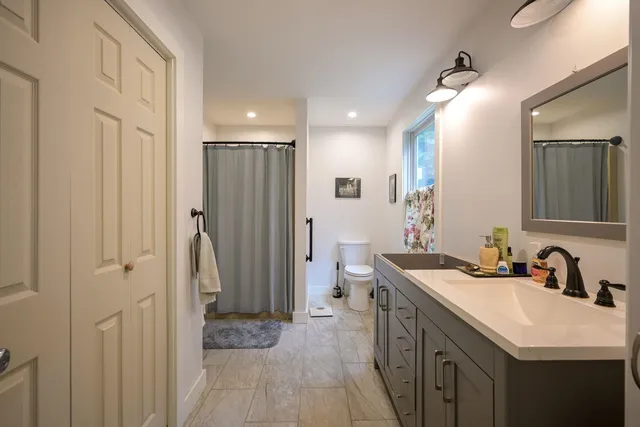 $460,000 | 200 Butternut Ridge Drive, Middlebury, VT 05753