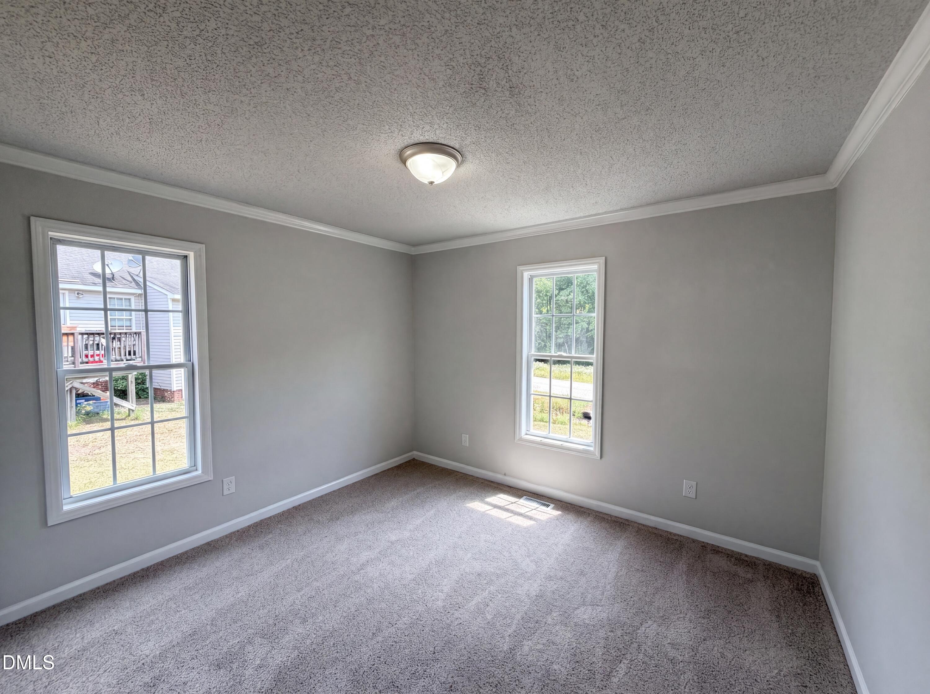 1024 Laurel Leaf Road Zebulon, NC 27597 - Photo 9 of 16