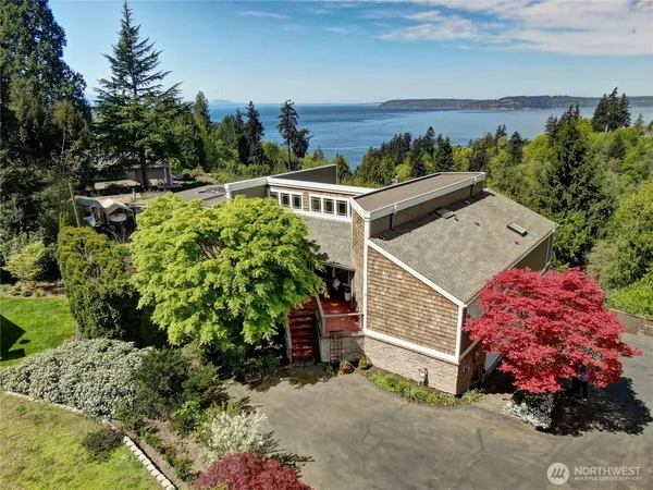 $1,625,000 | 7103 156th Street Southwest, Edmonds, WA 98026