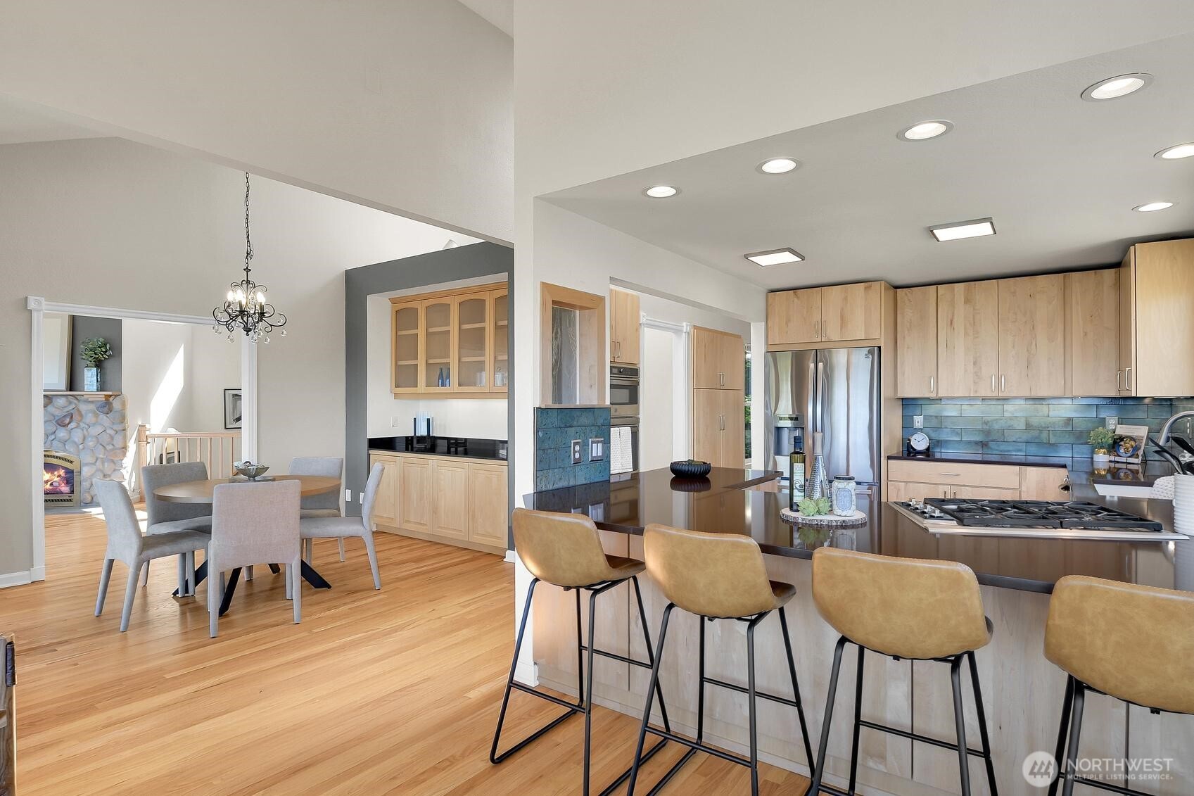 7103 156th Street Southwest Edmonds, WA 98026 - Photo 15 of 40