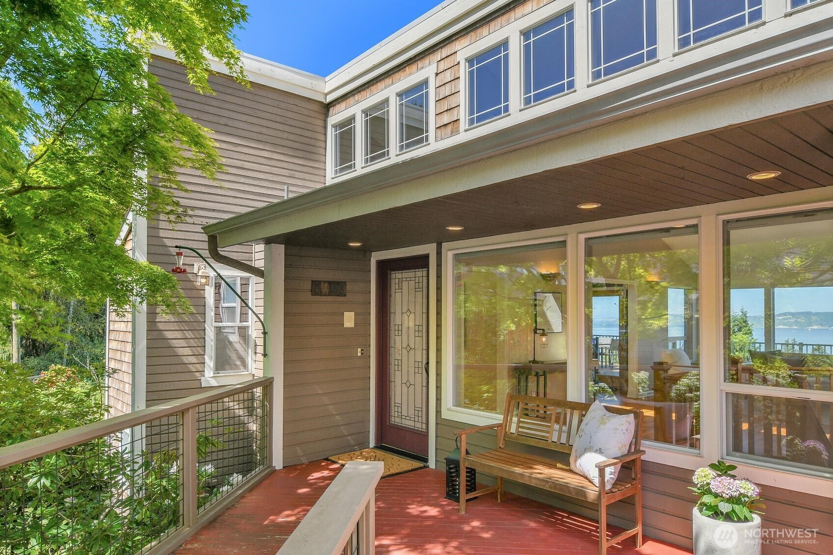 7103 156th Street Southwest Edmonds, WA 98026 - Photo 2 of 40