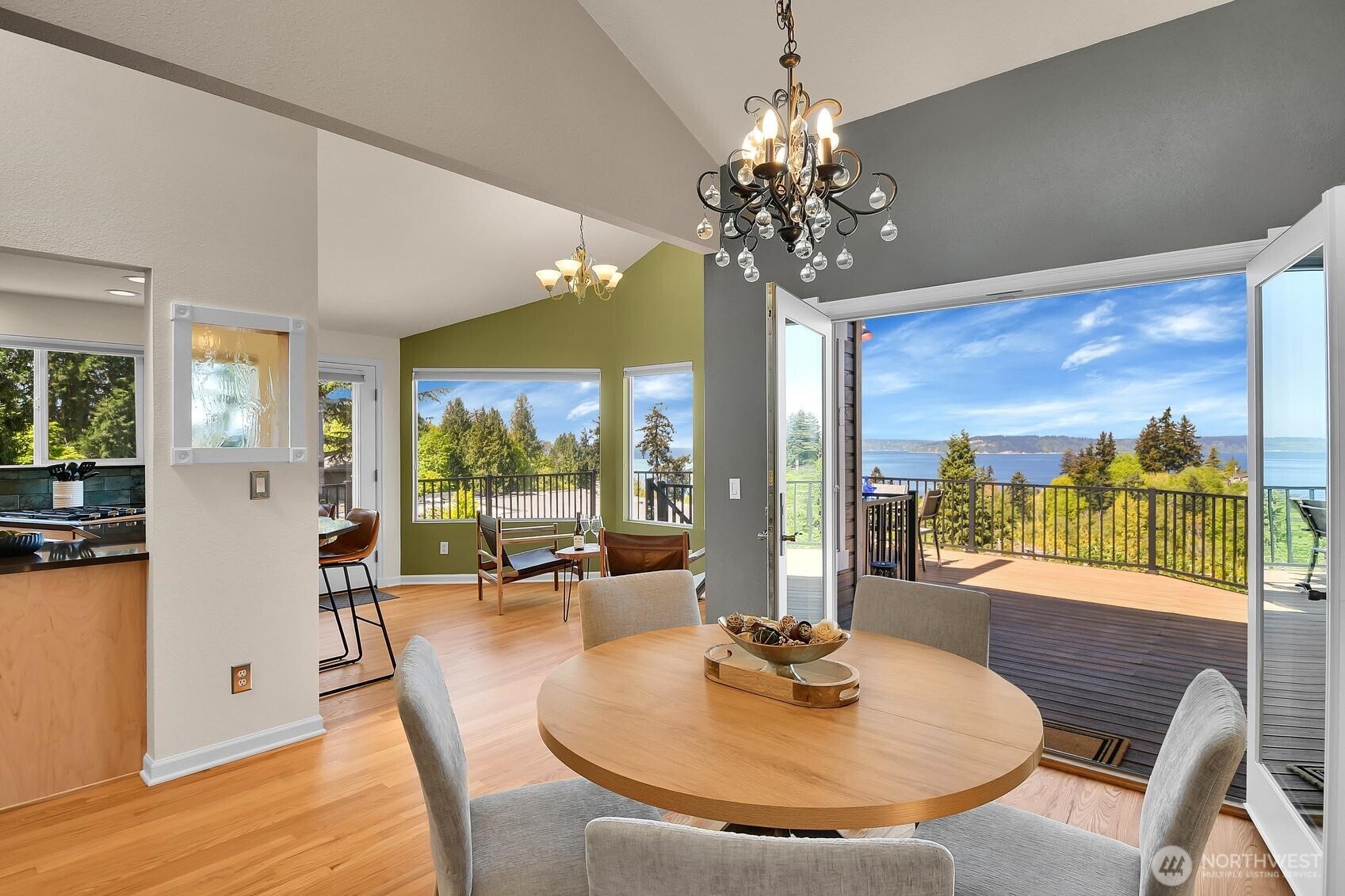 7103 156th Street Southwest Edmonds, WA 98026 - Photo 10 of 40