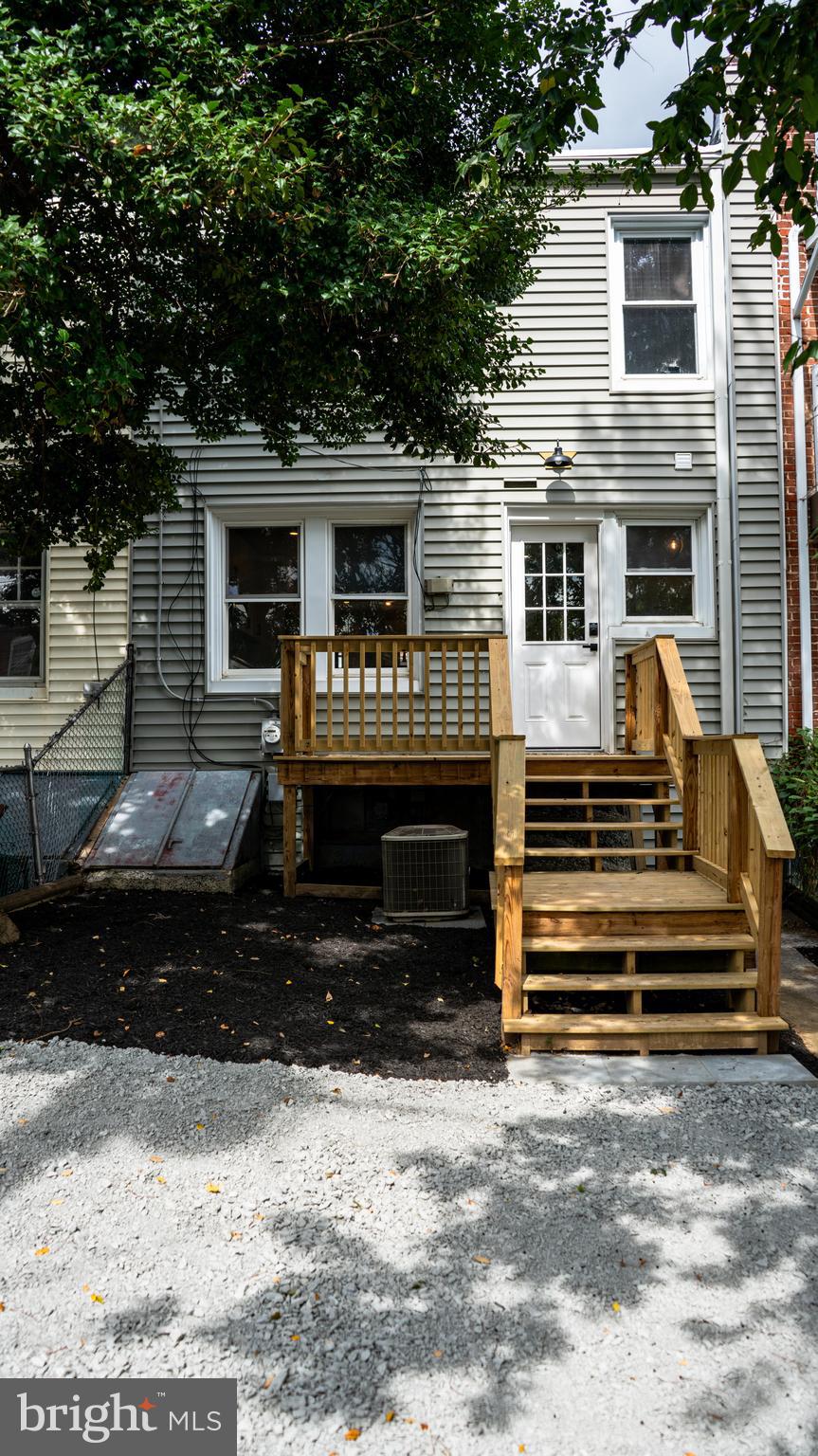 634 3rd Street Lancaster, PA 17603 - Photo 5 of 41