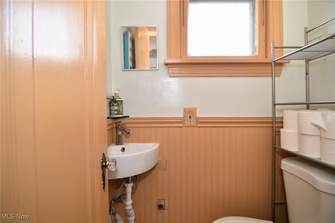 840 Beverly Road Cleveland Heights, OH 44121 - Photo 24 of 39
