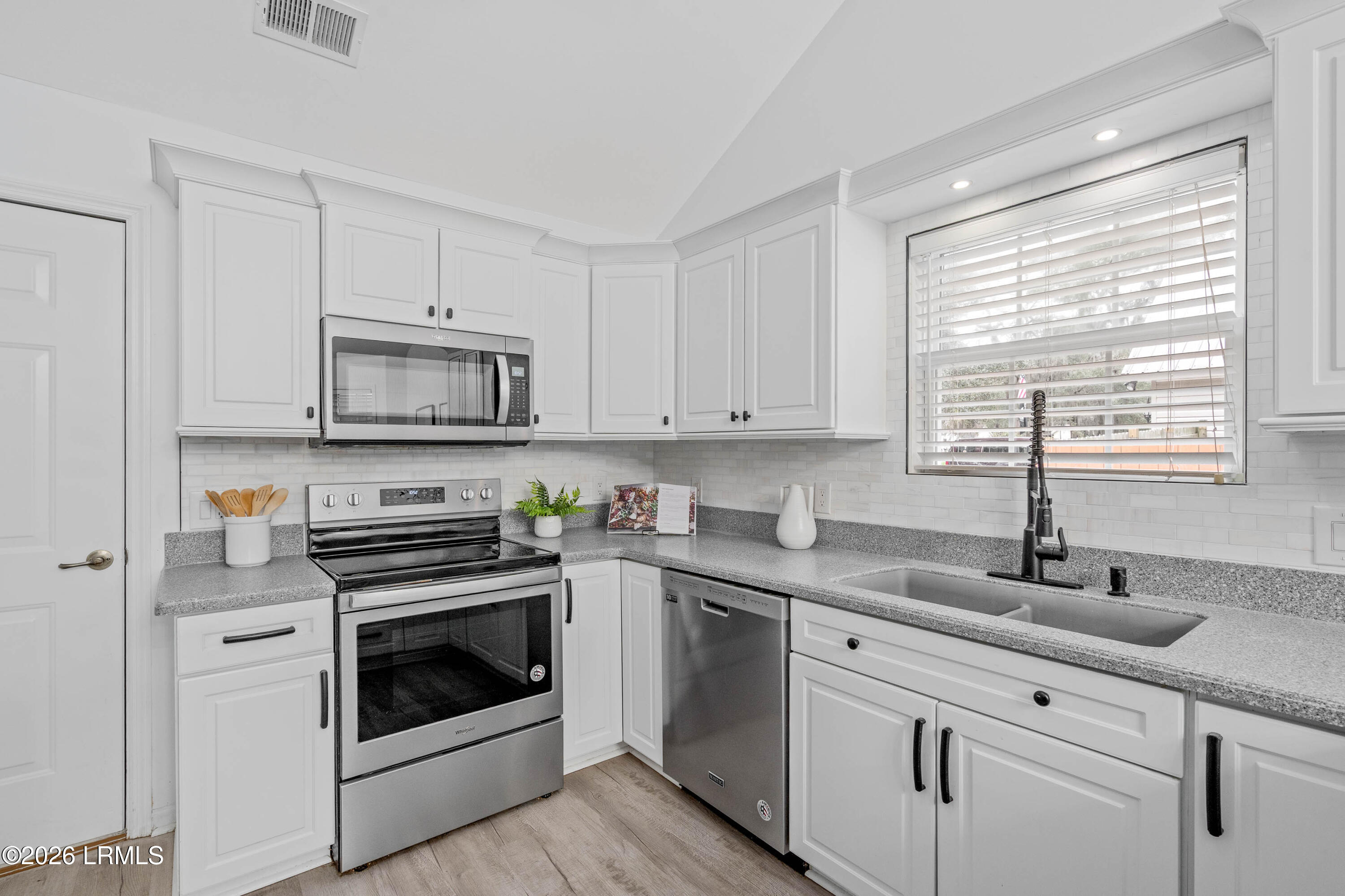 23 Brickman Way Beaufort, SC 29907 - Photo 3 of 48 23 Brickman-36