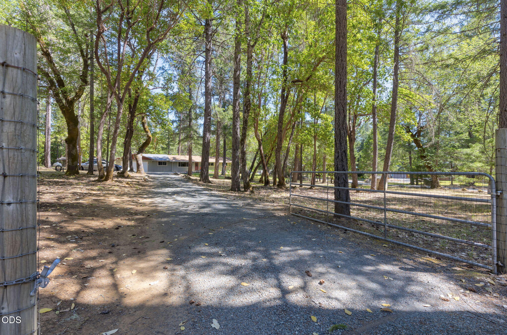 1740 Queens Branch Road Rogue River, OR 97537 - Photo 19 of 63