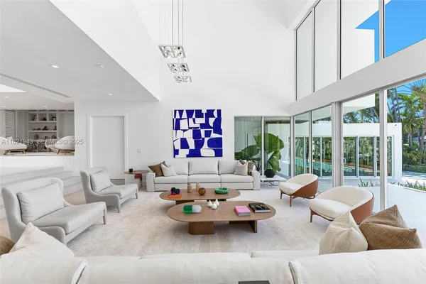 $14,590,000 | 161 Cape Florida Drive, Key Biscayne, FL 33149