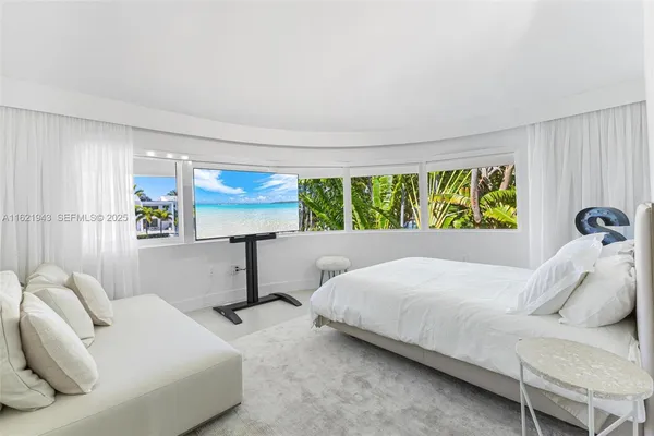 $14,590,000 | 161 Cape Florida Drive, Key Biscayne, FL 33149