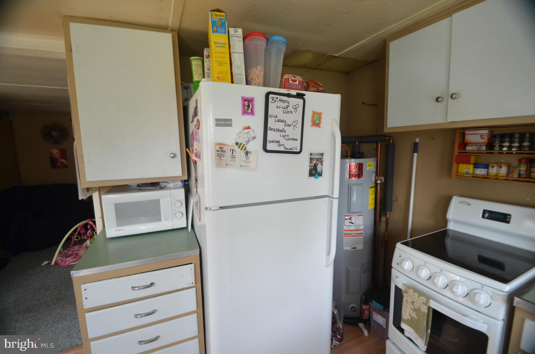 289 Paradise Road Aberdeen, MD 21001 - Photo 11 of 13 Kitchen