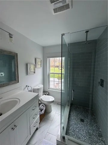 $4,500 | 3 Baldwin Road, Middletown, RI 02842