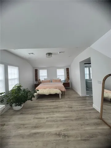 $4,500 | 3 Baldwin Road, Middletown, RI 02842