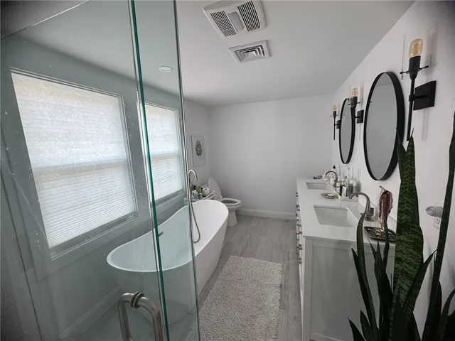 $4,500 | 3 Baldwin Road, Middletown, RI 02842