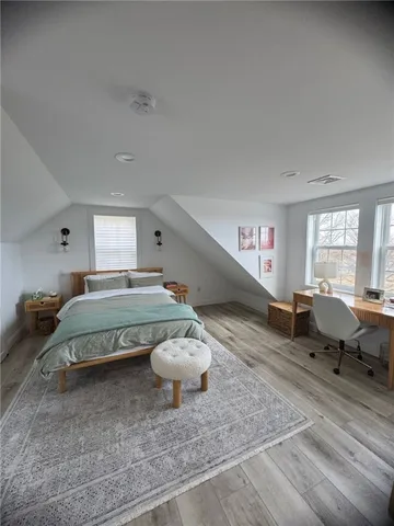 $4,500 | 3 Baldwin Road, Middletown, RI 02842