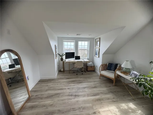 $4,500 | 3 Baldwin Road, Middletown, RI 02842