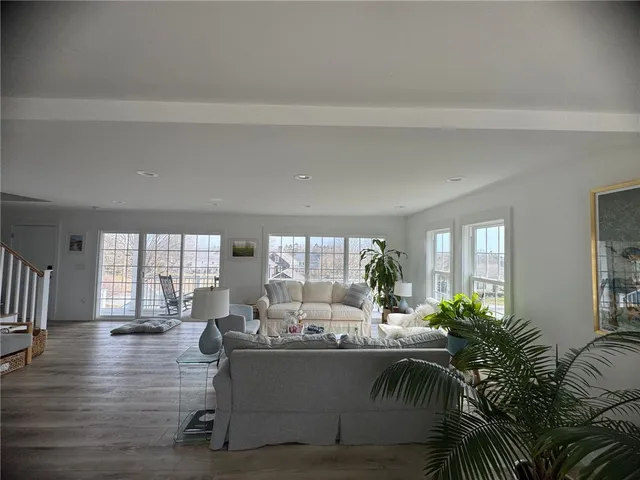 $4,500 | 3 Baldwin Road, Middletown, RI 02842