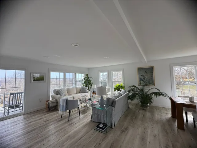 $4,500 | 3 Baldwin Road, Middletown, RI 02842