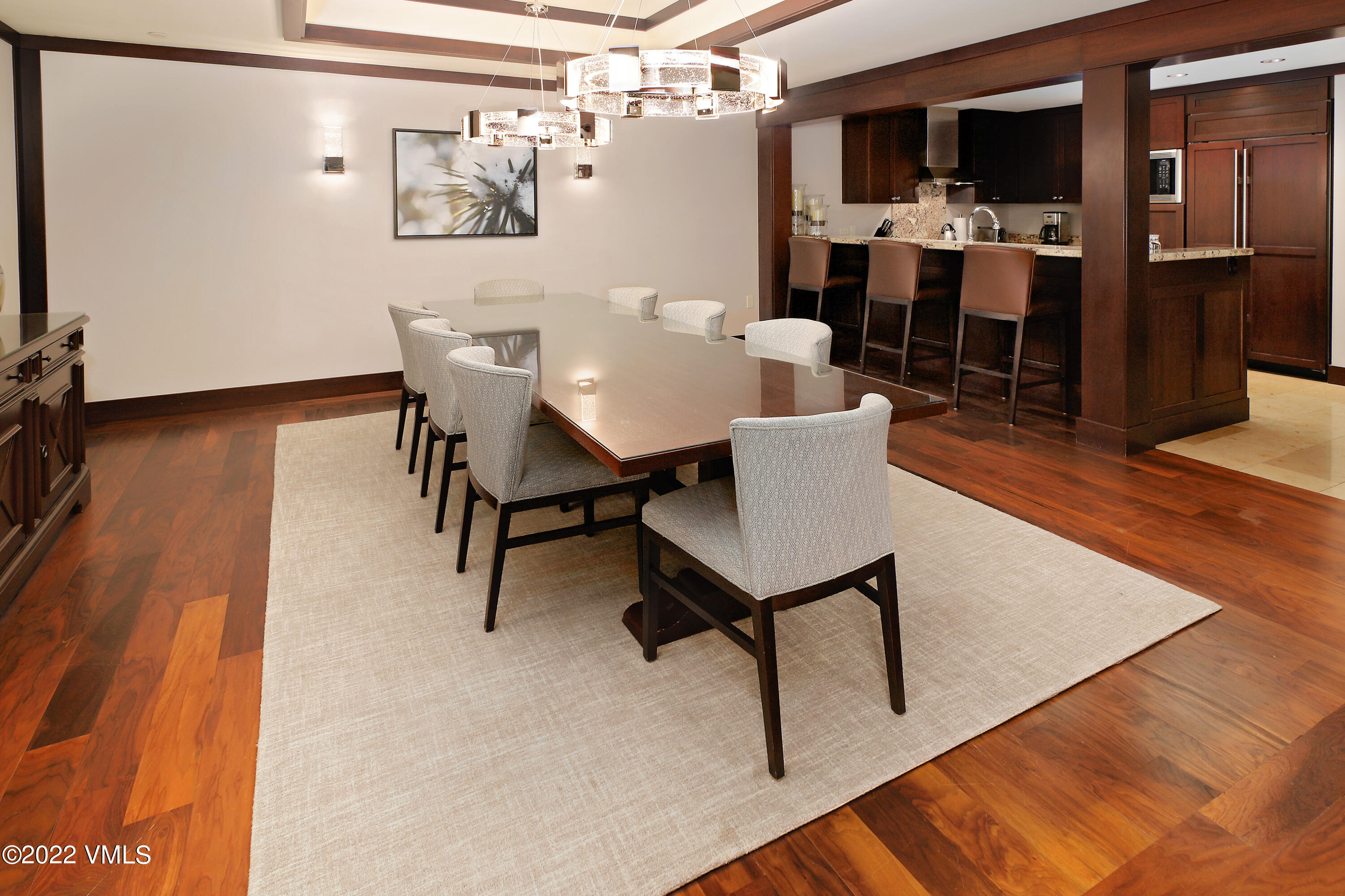 1 Vail Road, Unit 7105J Vail, CO 81657 - Photo 3 of 11 Dining room