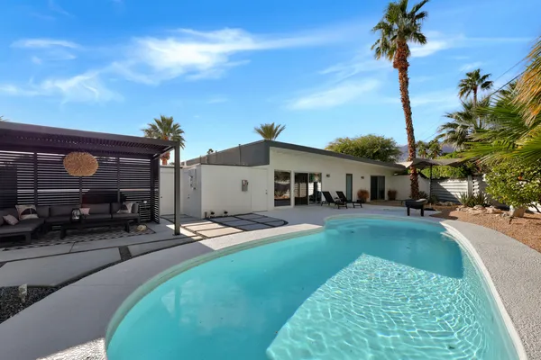 $1,175,000 | 3420 East Camino Rojos, Palm Springs, CA 92262