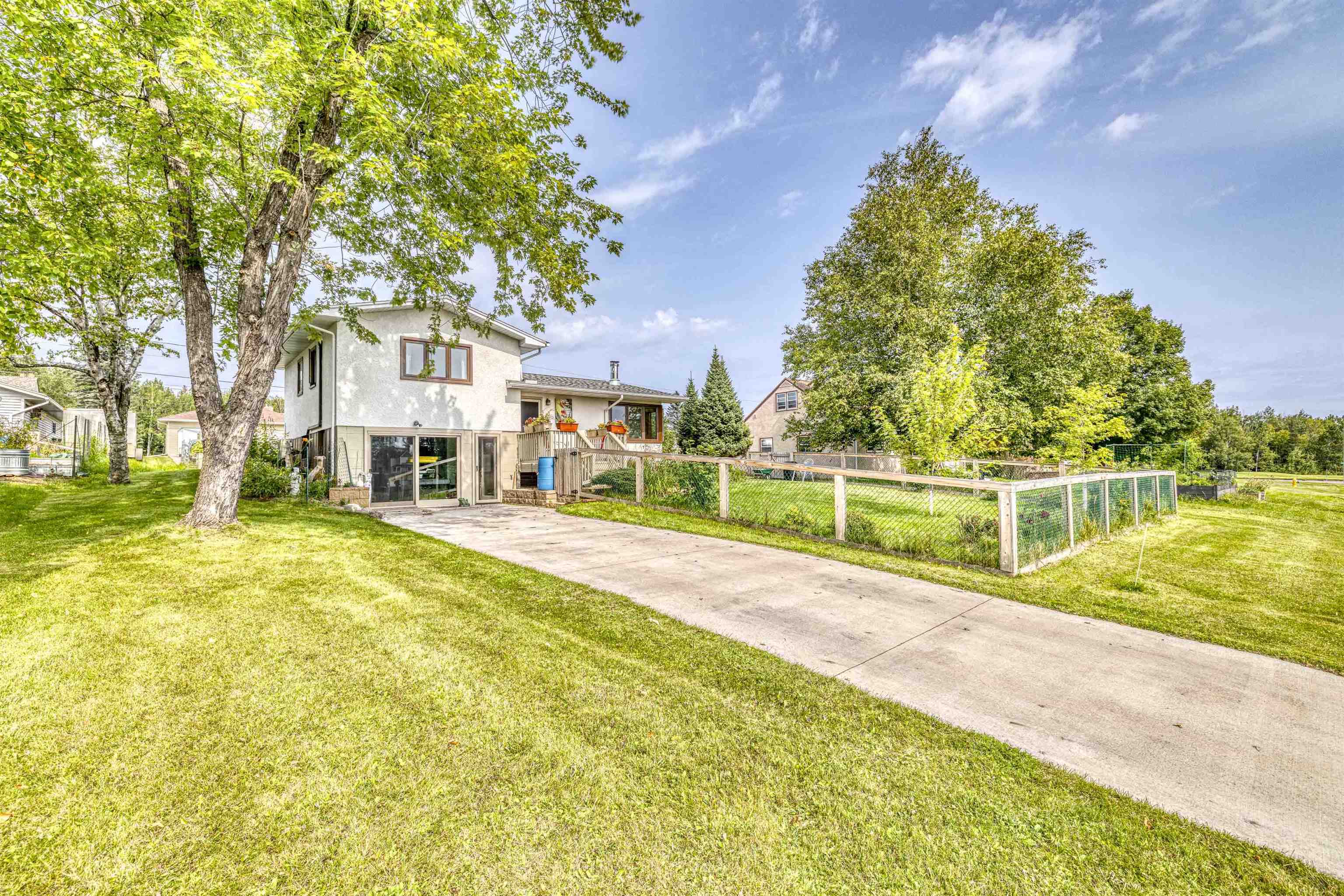 415 15th Avenue Two Harbors, MN 55616 - Photo 33 of 54