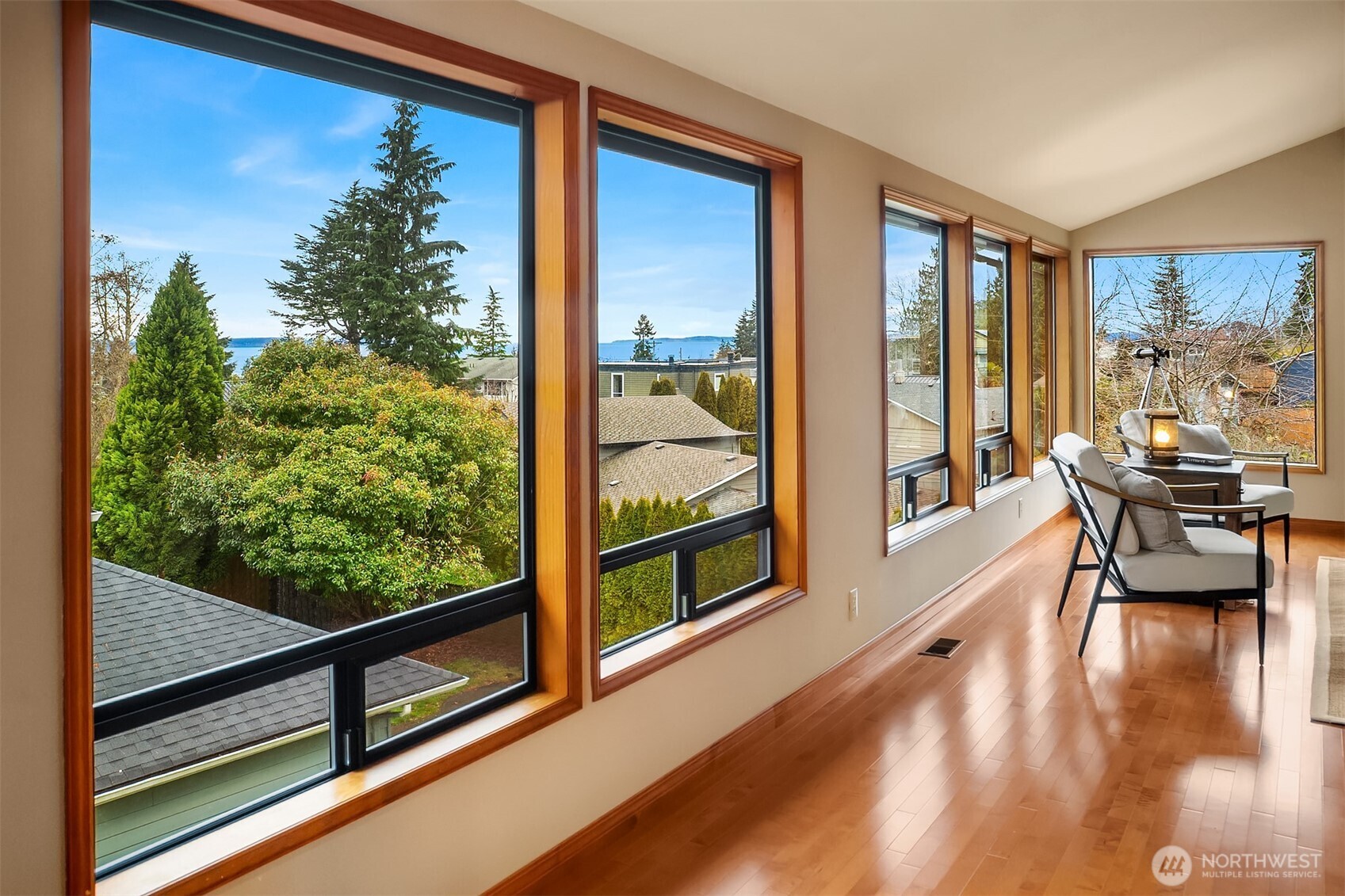 902 7th Avenue South Edmonds, WA 98020 - Photo 6 of 34 a view of a livingroom with furniture window and wooden floor