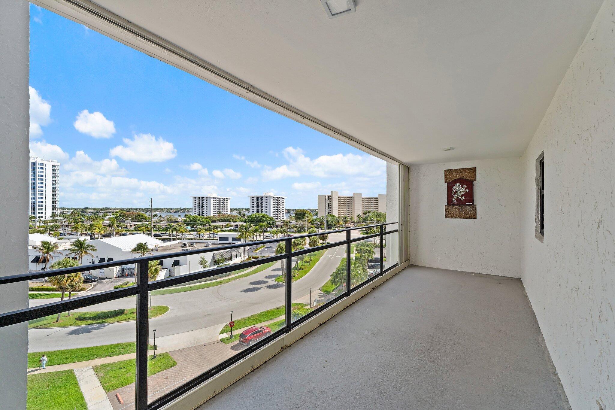 336 Golfview Road, Unit 719 North Palm Beach, FL 33408 - Photo 33 of 60 Northeast Balcony