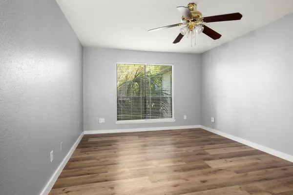 $999 | 9009 Richmond Avenue, Unit 111, Houston, TX 77063