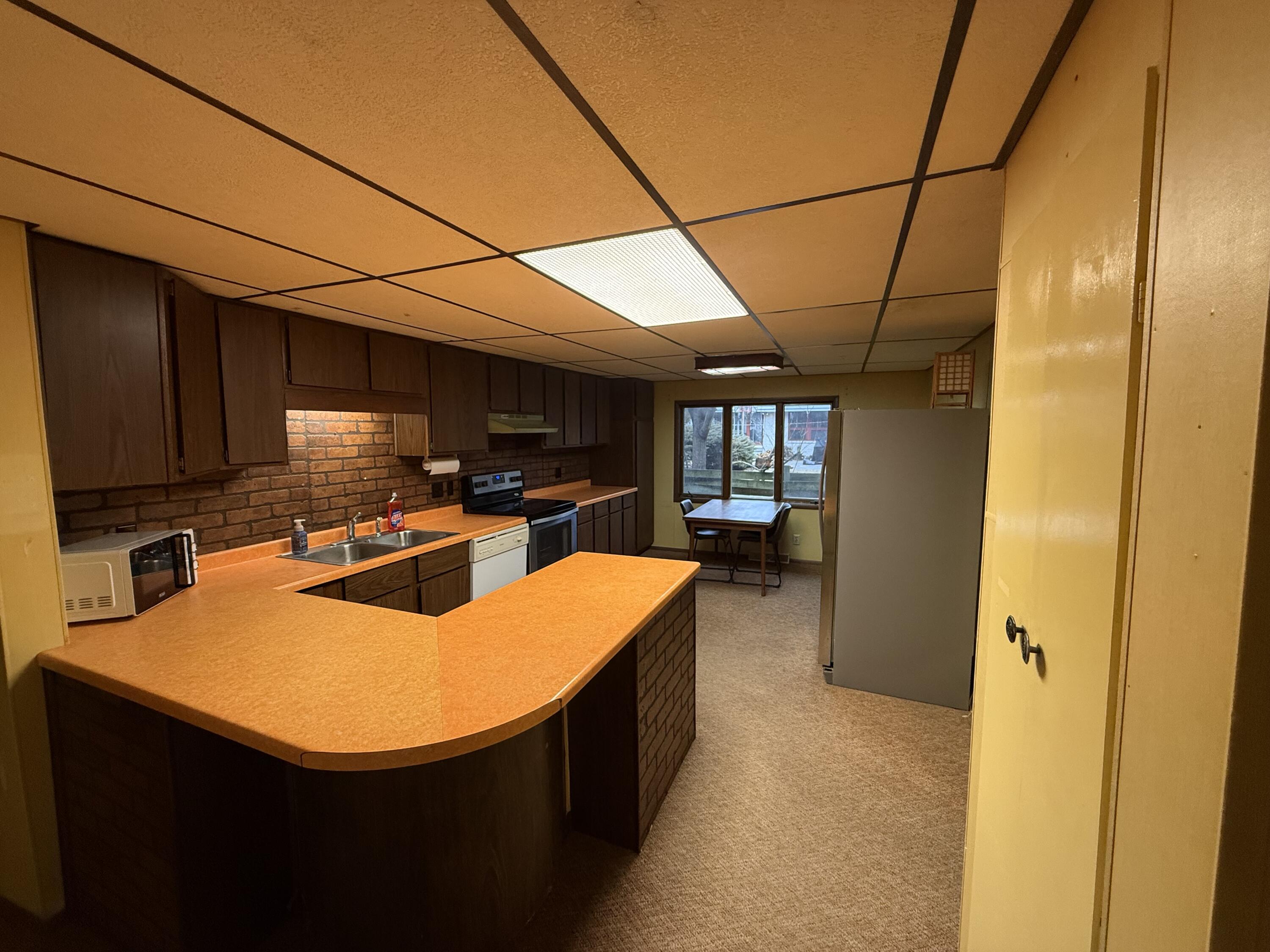 1008 Parkway Boulevard Two Rivers, WI 54241 - Photo 2 of 15 park 8