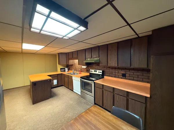 $169,000 | 1008 Parkway Boulevard, Two Rivers, WI 54241