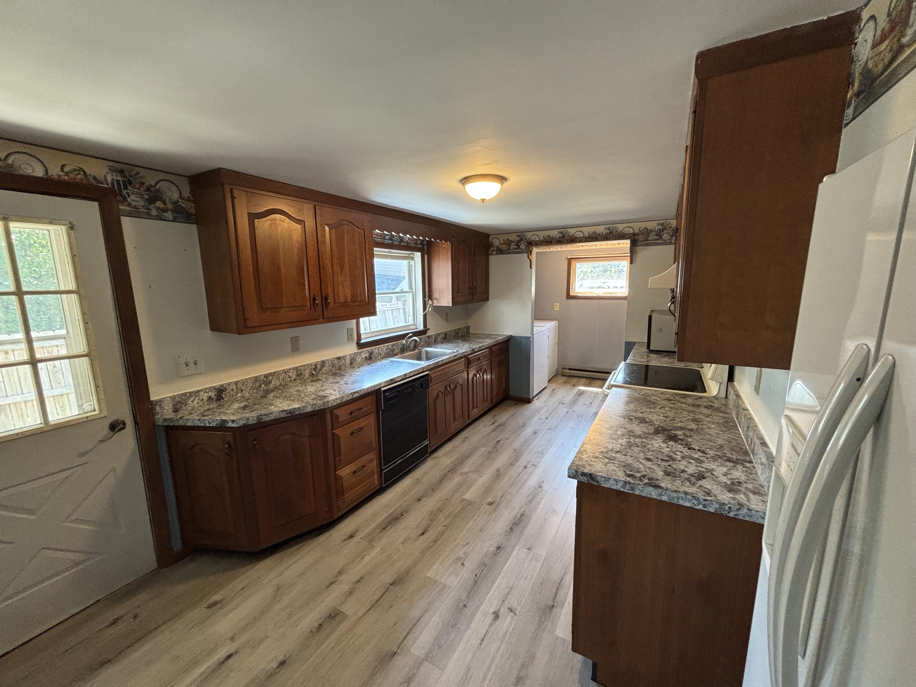 53 Washington Avenue Rouses Point, NY 12979 - Photo 9 of 24