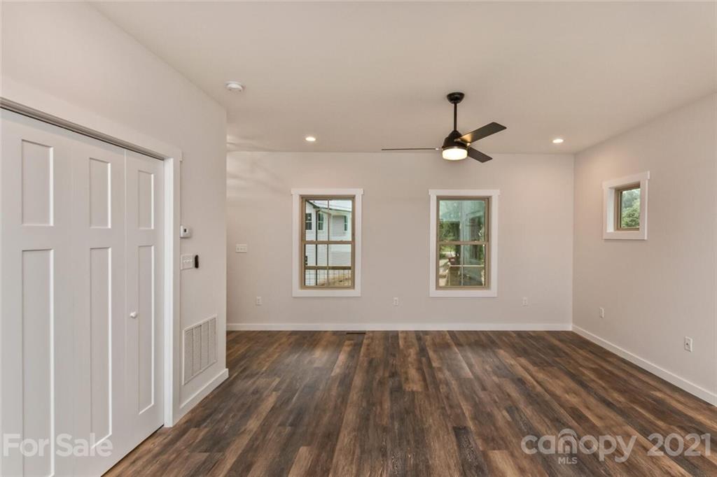 56 Shuler Road Candler, NC 28715 - Photo 12 of 34 Gallery Image 12