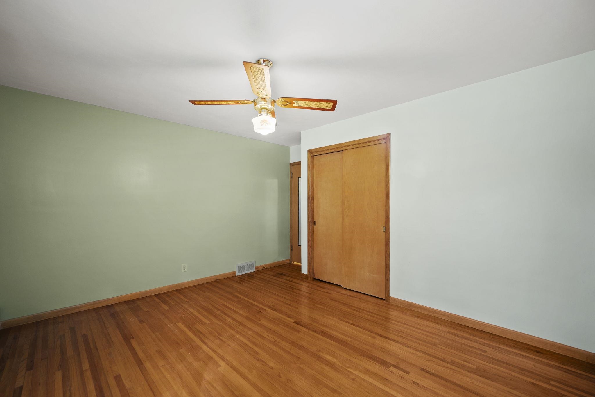 1205 7th Avenue Belvidere, IL 61008 - Photo 14 of 33 a view of empty room with wooden floor