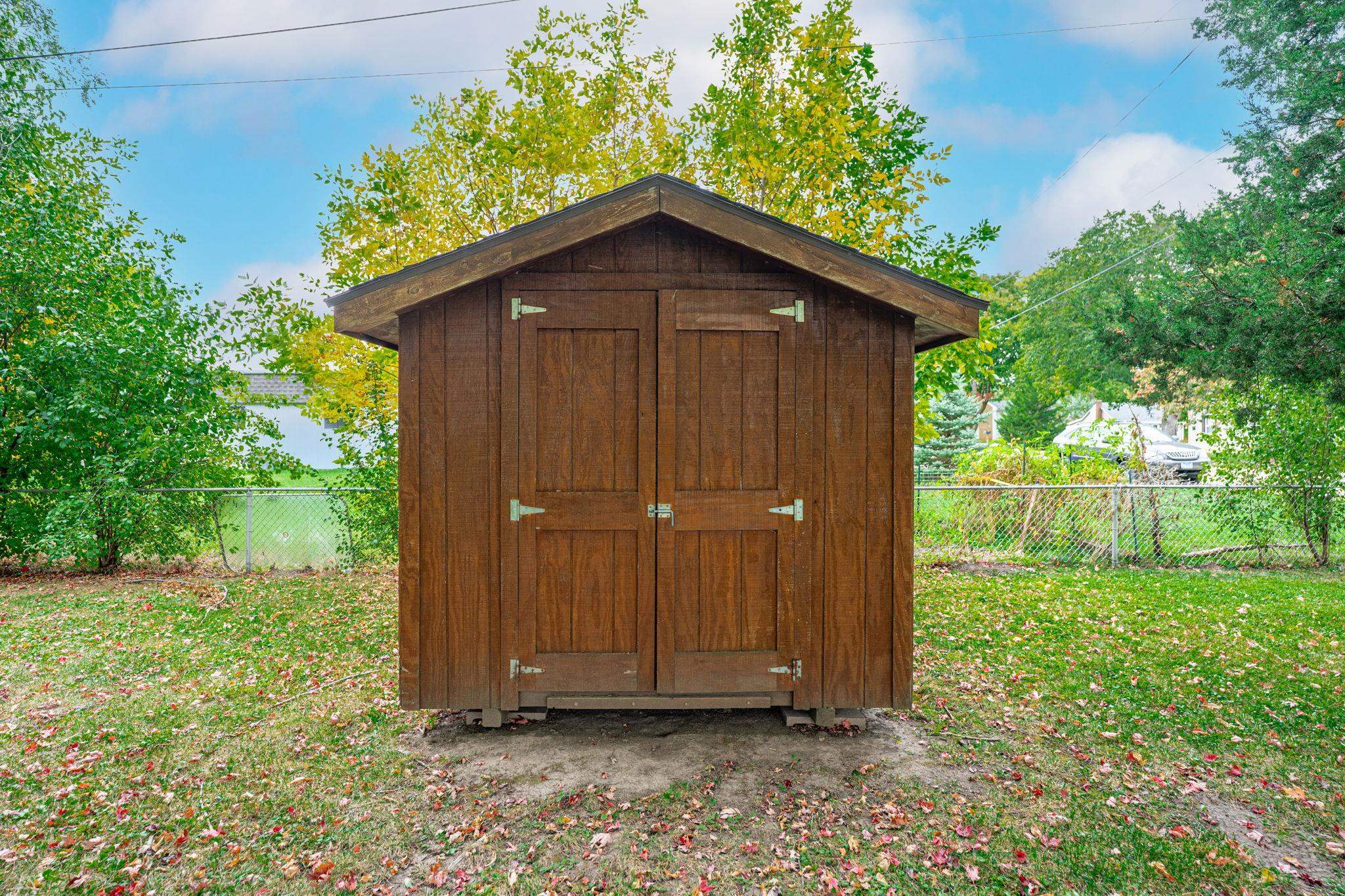 1205 7th Avenue Belvidere, IL 61008 - Photo 33 of 33 a small barn with a big yard