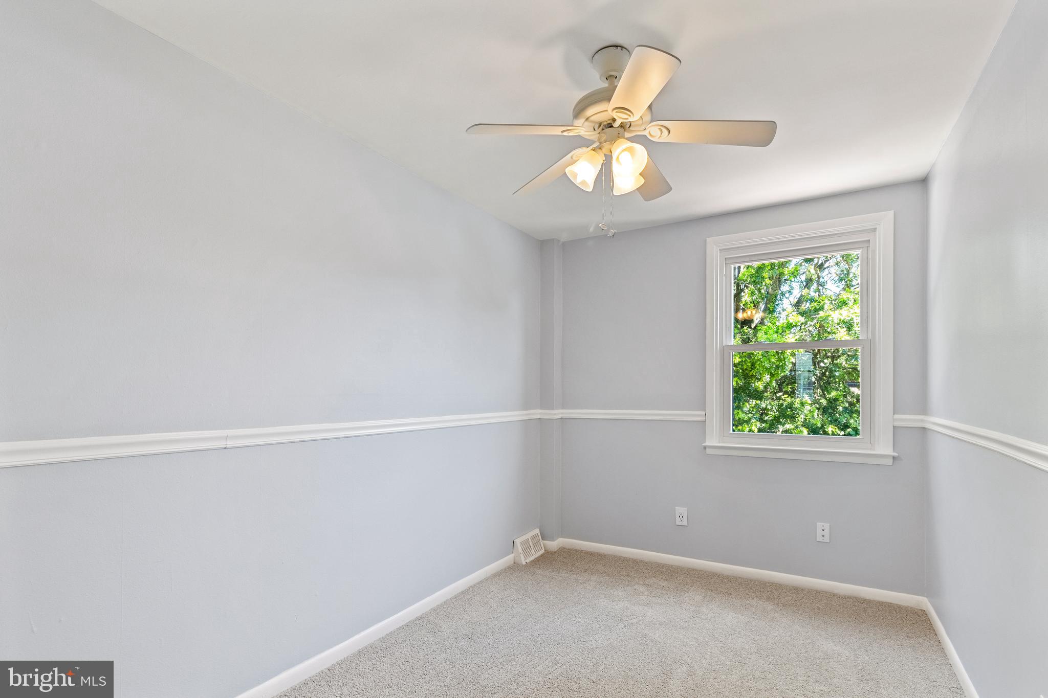 12552 Deer Run Road Philadelphia, PA 19154 - Photo 17 of 28 Bedroom 3