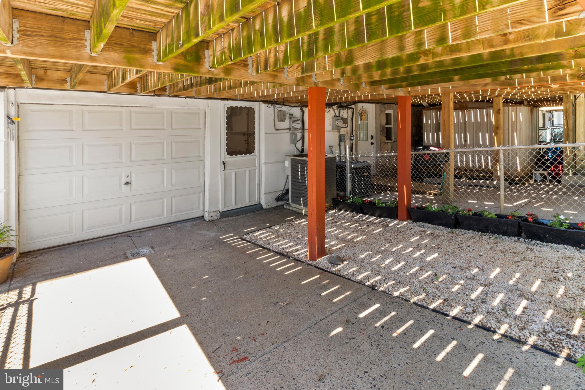 12552 Deer Run Road Philadelphia, PA 19154 - Photo 27 of 28 Back of House /Garage