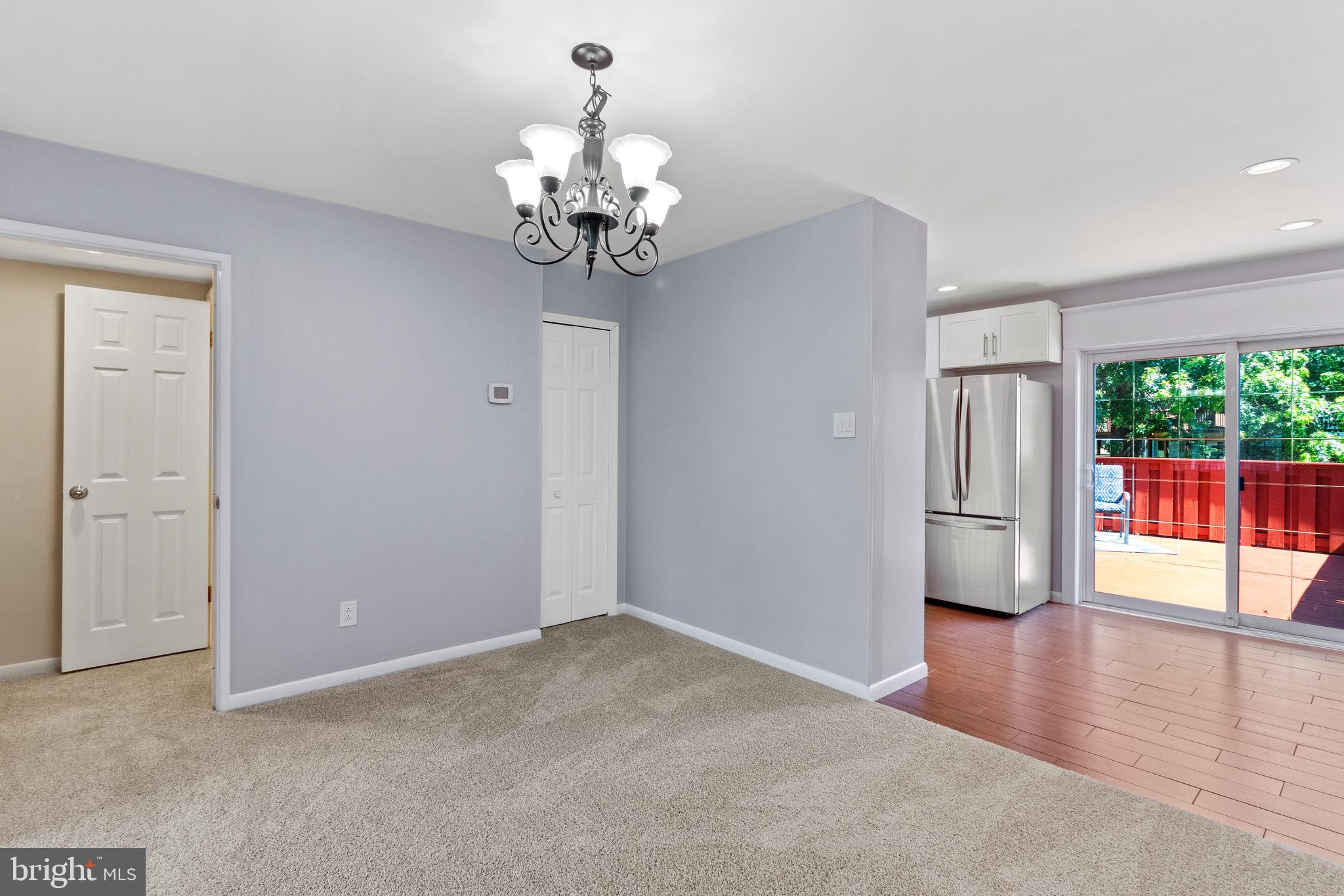 12552 Deer Run Road Philadelphia, PA 19154 - Photo 8 of 28 Dining Room/Kitchen