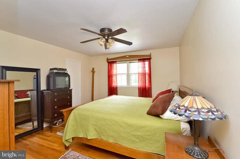 6932 Conservation Drive Springfield, VA 22153 - Photo 15 of 26 Bedroom (Master)
