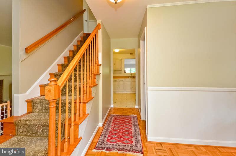 6932 Conservation Drive Springfield, VA 22153 - Photo 3 of 26 Foyer