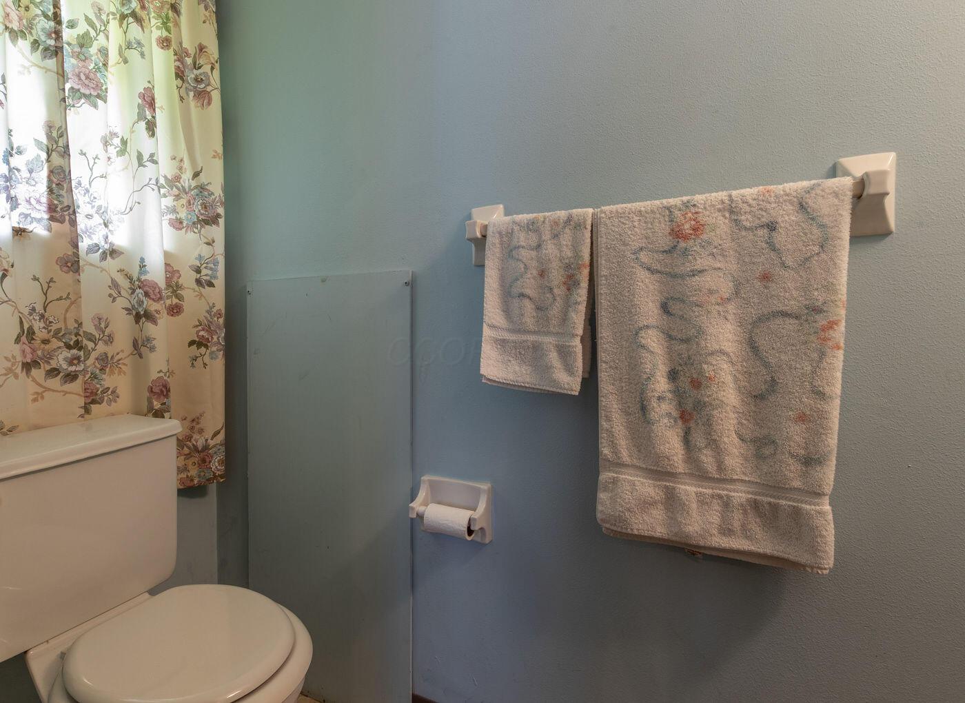 3547 Noe Bixby Road Columbus, OH 43232 - Photo 22 of 27 21