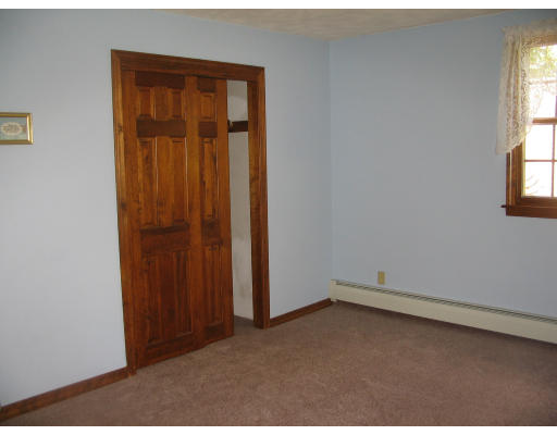 29 Welsh Road Sutton, MA 01590 - Photo 10 of 12