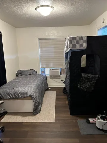 $129,500 | 912 Ritchey Street, Gainesville, TX 76240