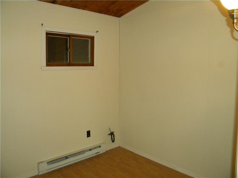 114 Maple Road Bear Rocks, PA 15610 - Photo 14 of 17