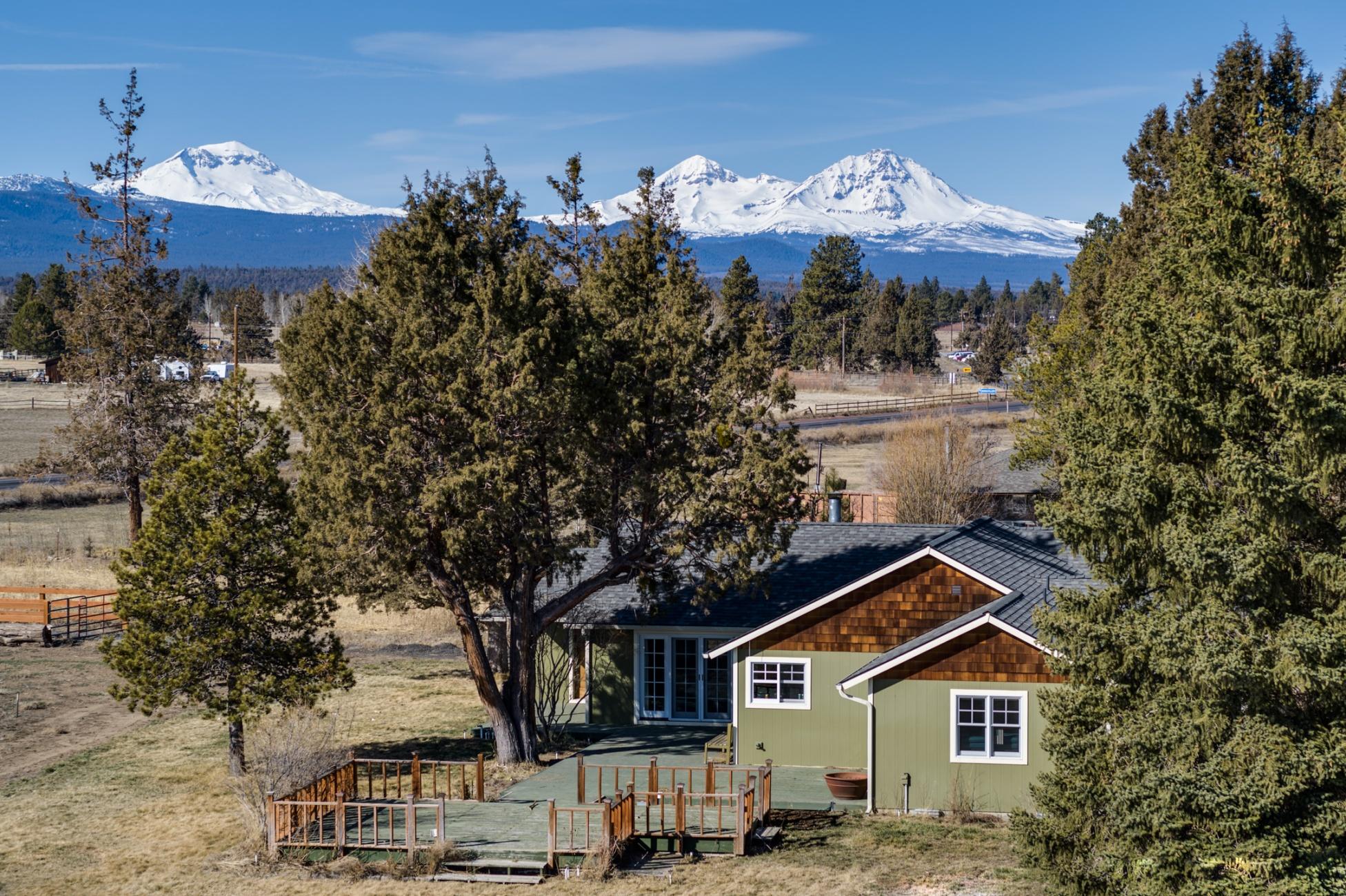 19475 Pinehurst Road Bend, OR 97703 - Photo 1 of 29 batch_01