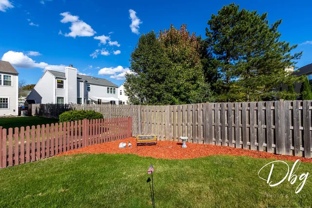 $450,000 | 252 Carters Grove Court, Grayslake, IL 60030