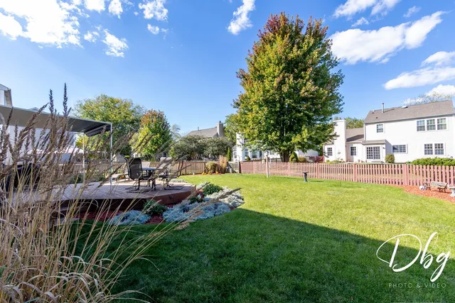 $450,000 | 252 Carters Grove Court, Grayslake, IL 60030